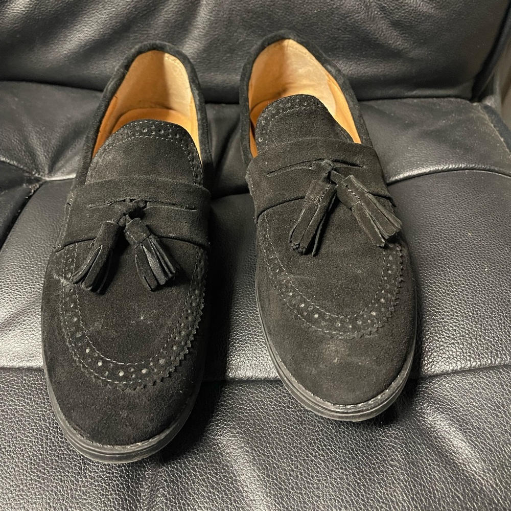 Men’s black loafers